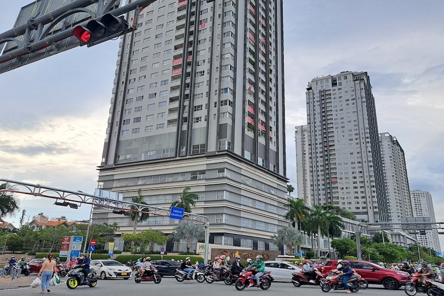 Băng rôn phản đối việc Bệnh viện Tâm Anh mở phòng khám tại Sunrise City. 