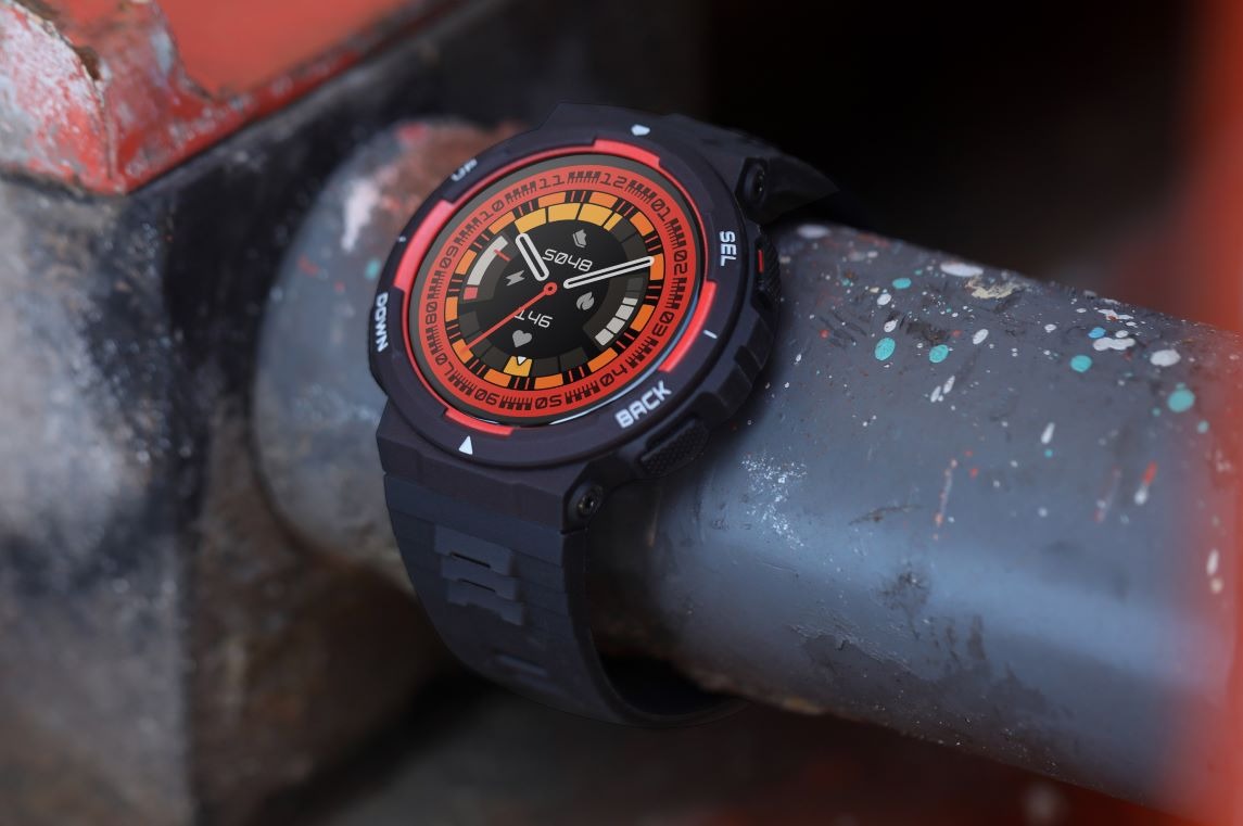 Amazfit ra mắt đồng hồ thông minh Active Edge