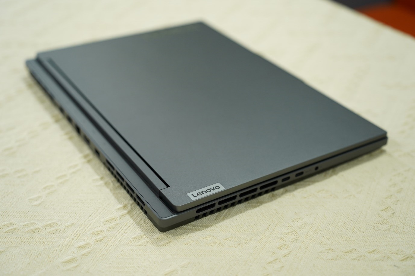 Lenovo Legion Slim 5 2023: làm hay, chơi giỏi