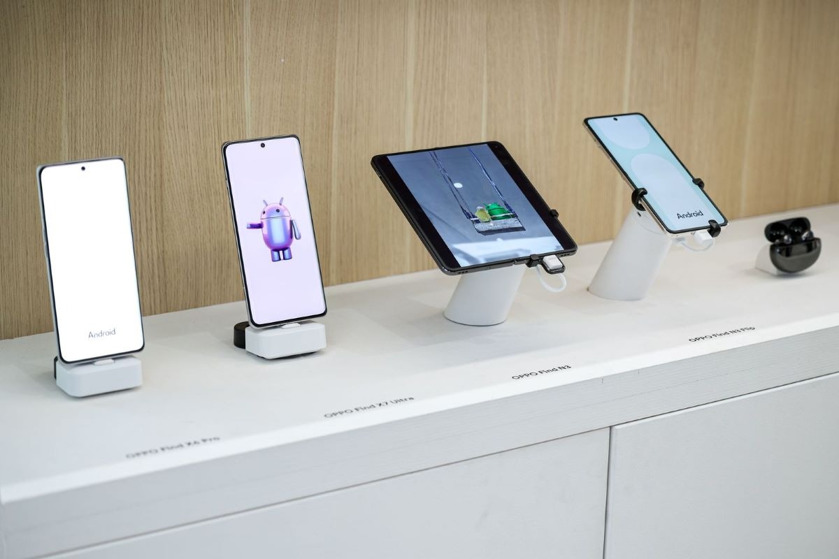 MWC 2024: OPPO trình diễn OPPO Air Glass 3 cùng loạt sáng kiến đổi mới trong kỷ nguyên AI