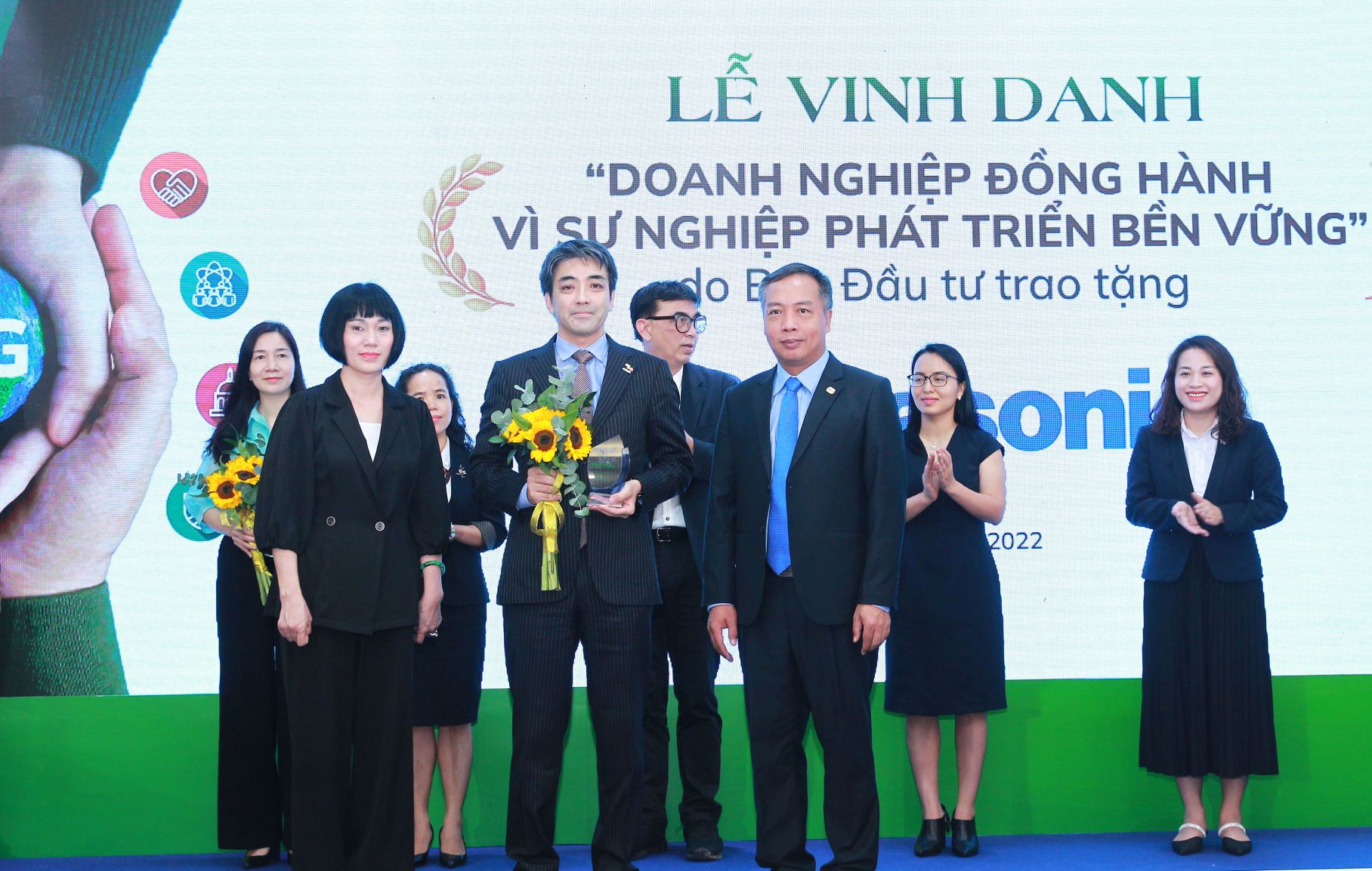 Panasonic Việt Nam lọt Top 100 Doanh nghiệp Bền vững năm 2022