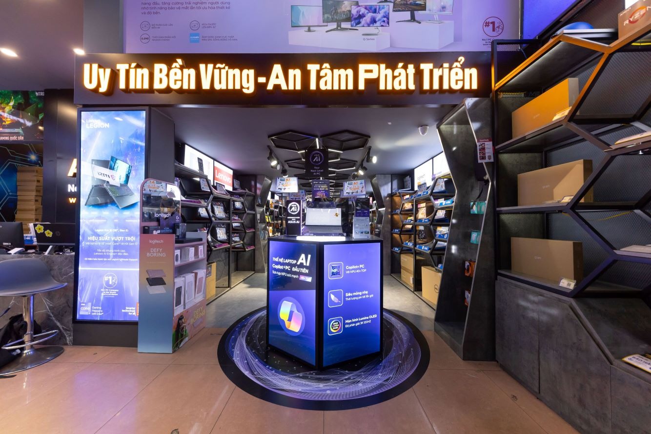 Với sự ra đời của chuỗi “ASUS AI Innovation Hubs – Không gian trải nghiệm công nghệ AI toàn diện” tại Hà Nội và Tp.HCM , ASUS mong muốn mang đến cho người dùng Việt Nam cơ hội trải nghiệm trực tiếp sức mạnh đột phá từ AI trên các dòng laptop ASUS mỏng nhẹ, mạnh mẽ.