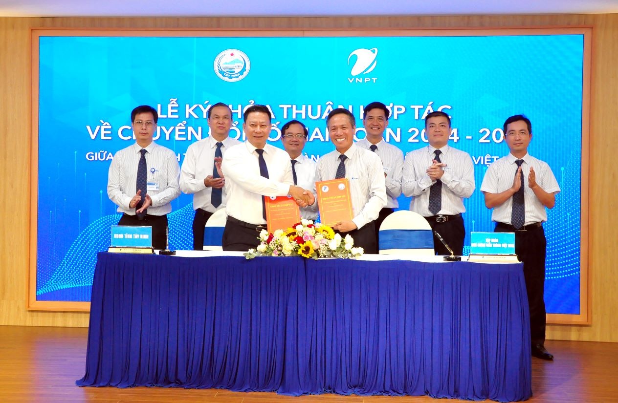 Theo đó, trong giai đoạn 2019-2023, Tập đoàn VNPT và UBND tỉnh Tây Ninh sẽ cùng nhau thực hiện các hạng mục theo thỏa thuận một cách hiệu quả. Trong đó: