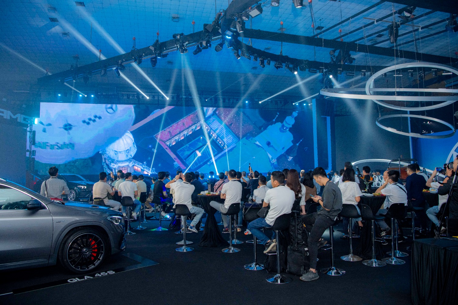 Trien lãm Mercedes-Benz Việt Nam The Avantgarde 2024 